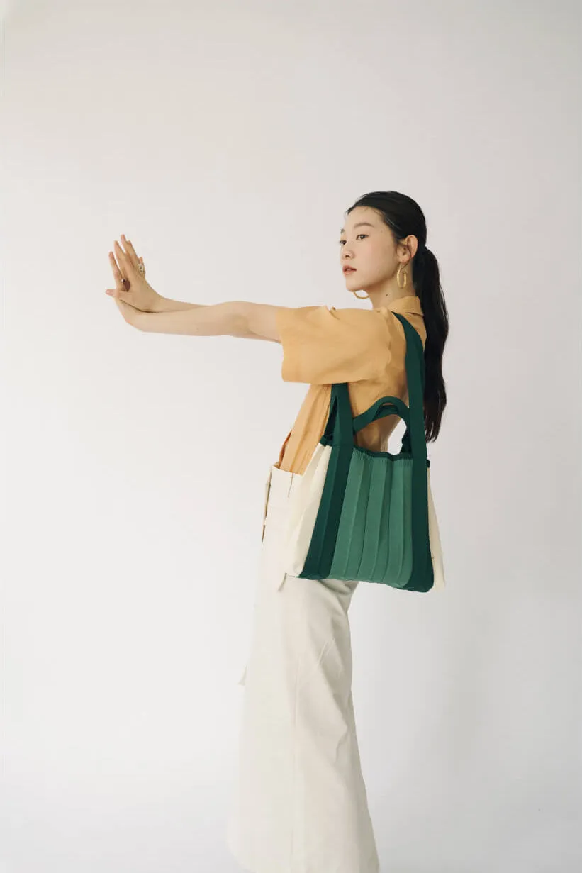Knit Pleated 2-Way Shopper Bag made from Recycled Ocean Plastic - Olive