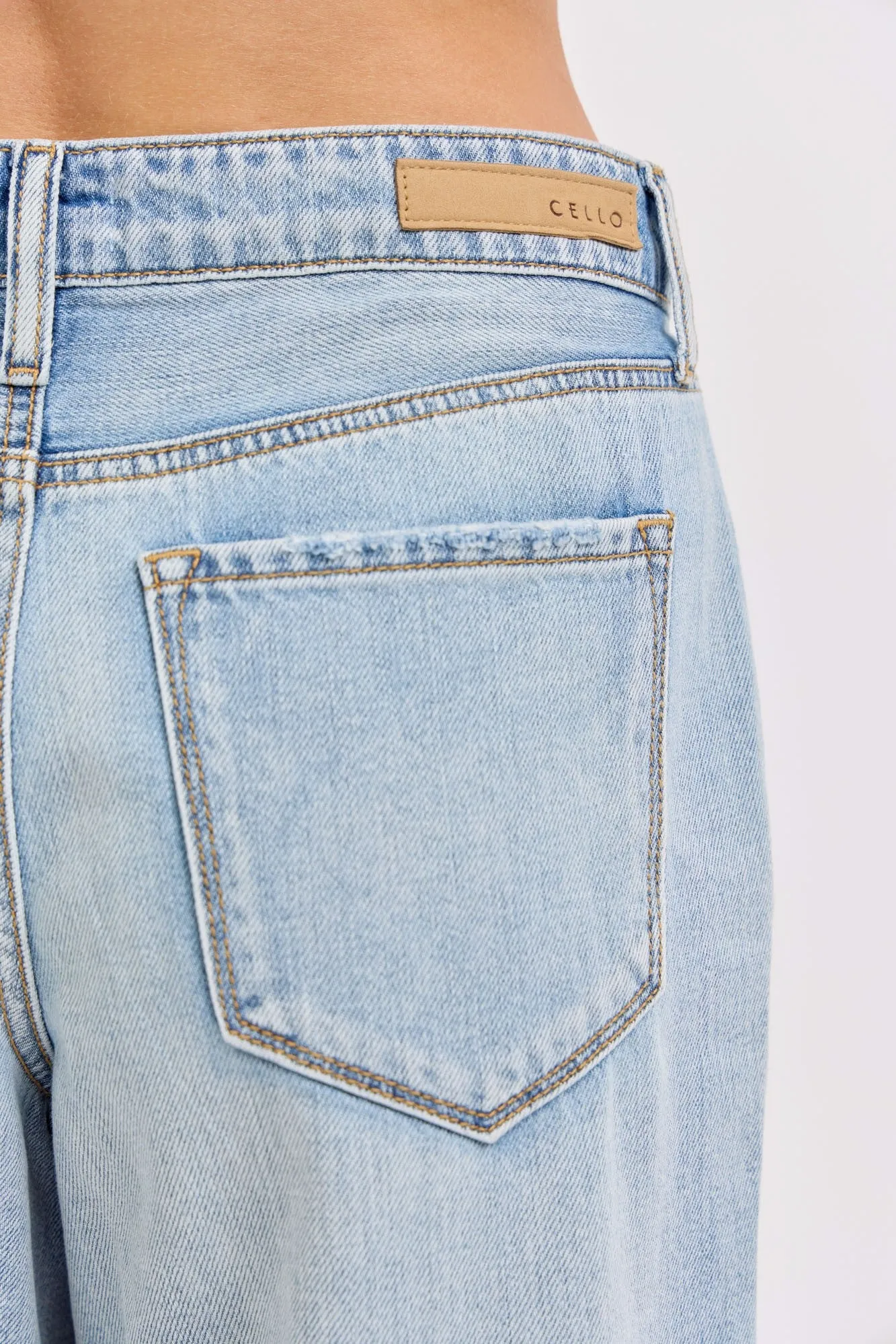 Lightweight Mid Rise Wide Leg Jeans
