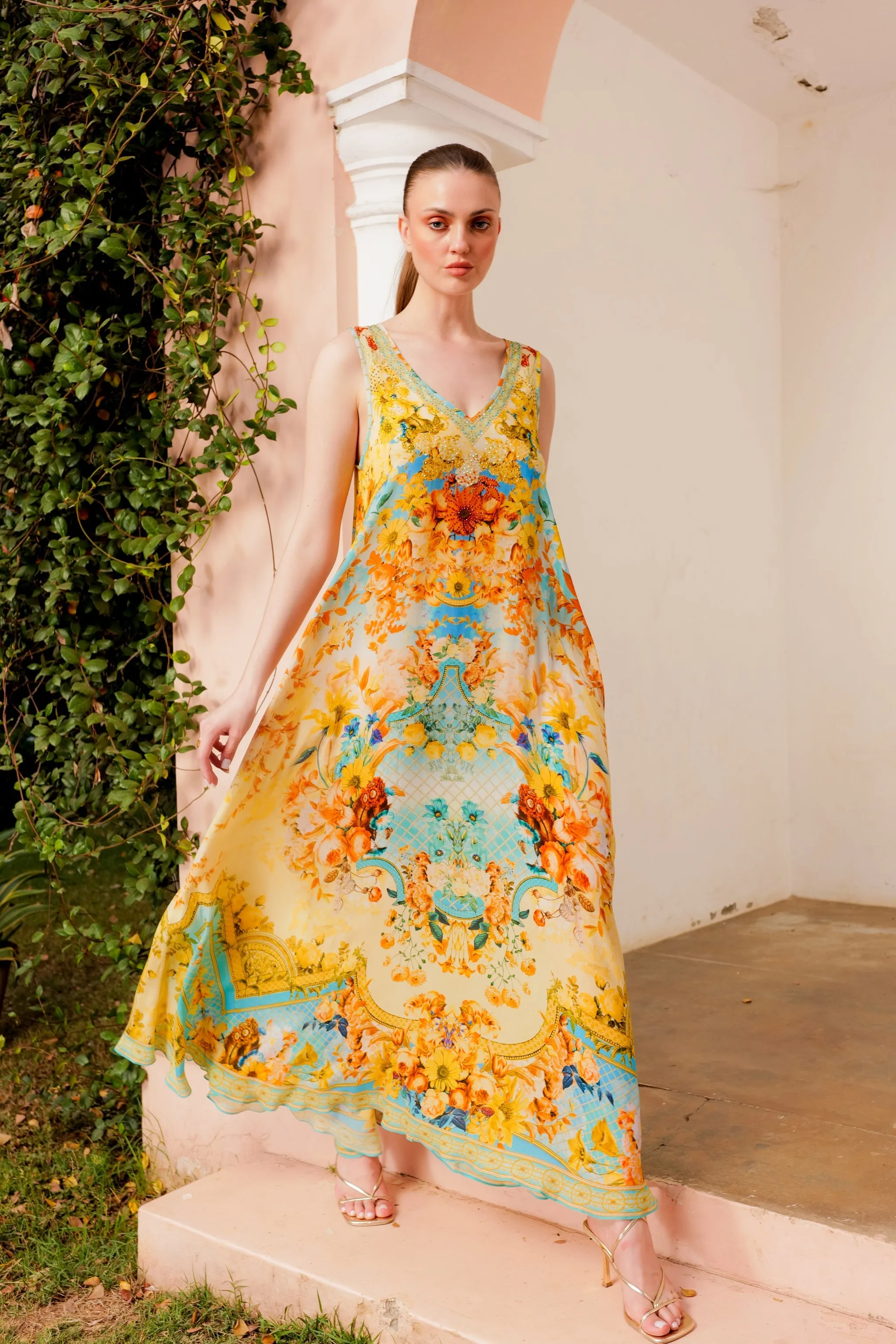SUMMER GARDEN SLEEVELESS DRESS