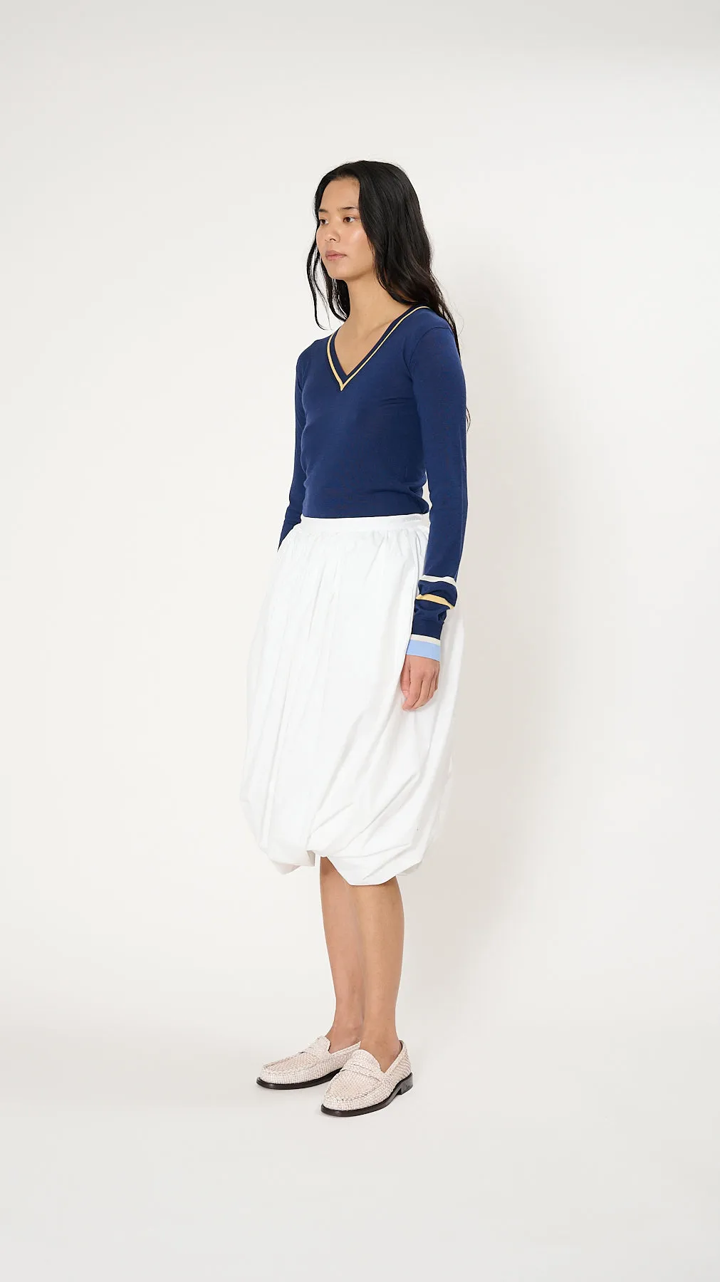 V Sweater in Blue Marine