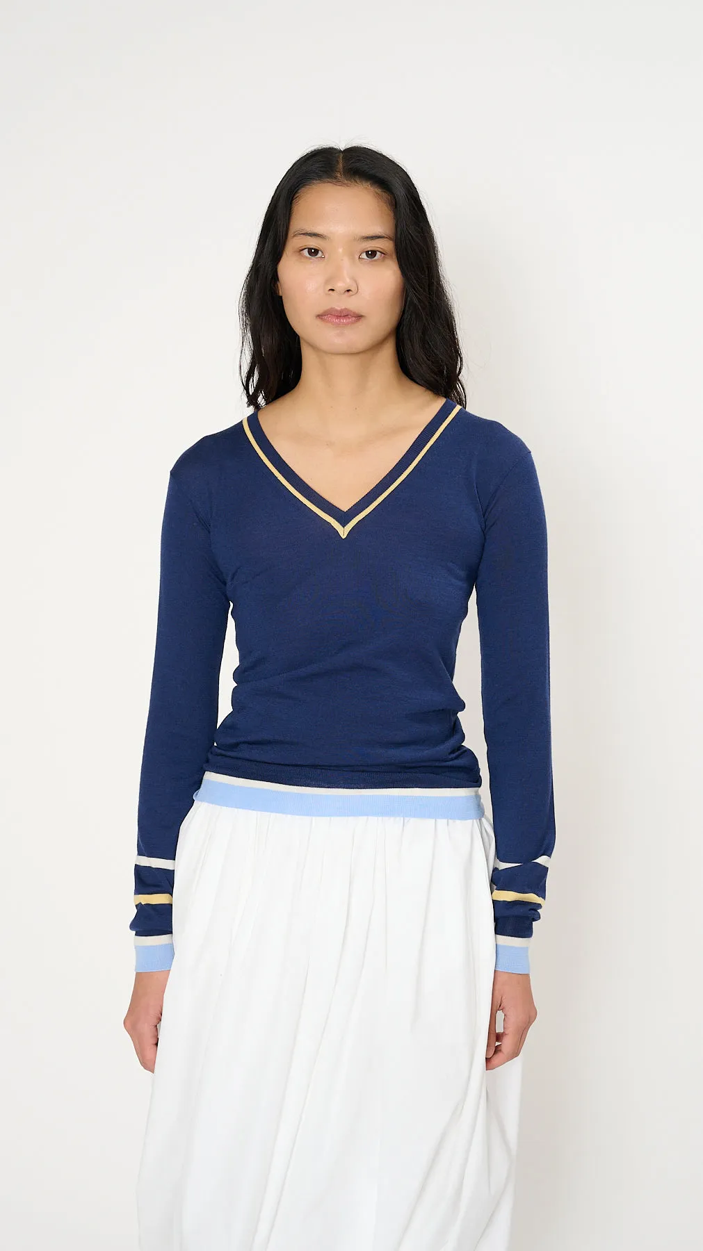 V Sweater in Blue Marine