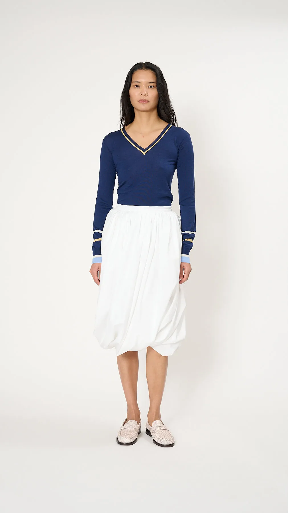 V Sweater in Blue Marine